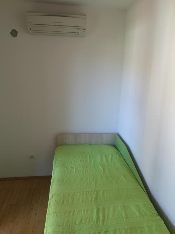 Regent Apartment Petrovac Szoba fotó