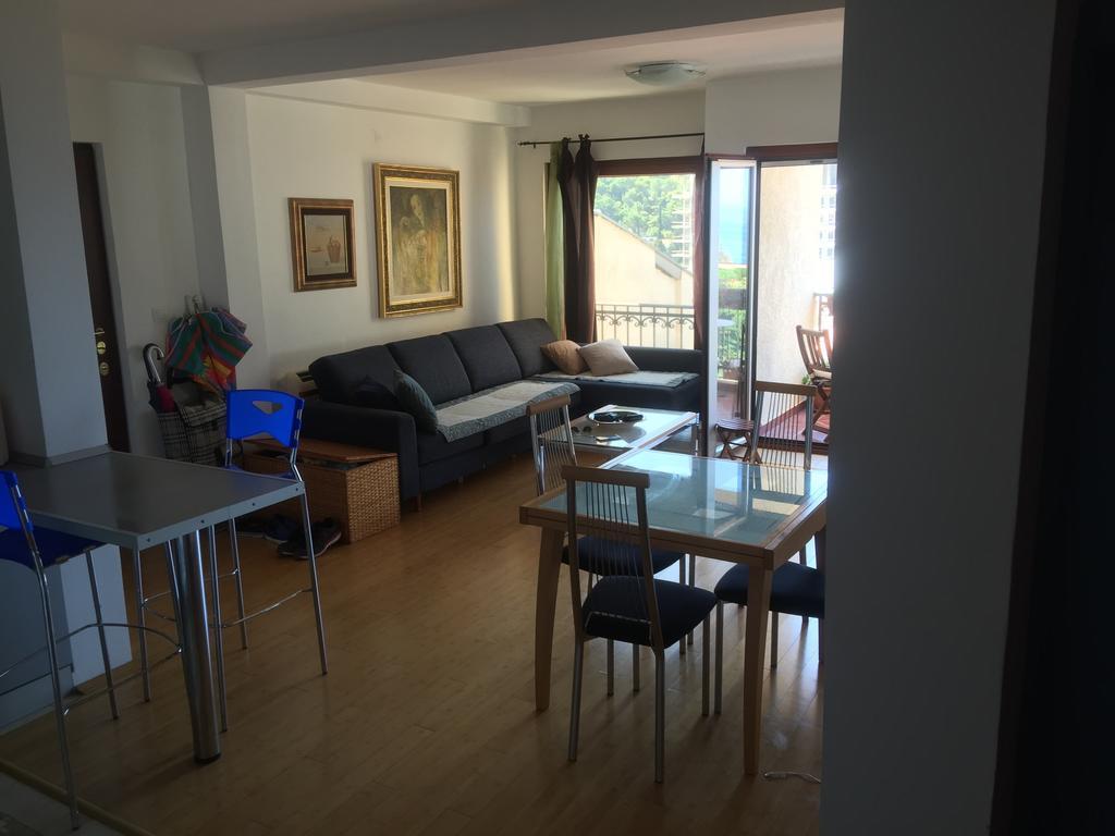 Regent Apartment Petrovac Szoba fotó